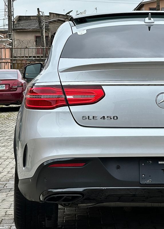 Thumbnail 2 of 2016 Mercedes-Benz GLE-Class AMG